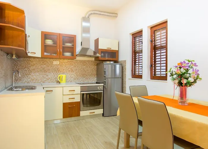 Apartament By The Sea Kastel Stari, - 15894 Kaštela